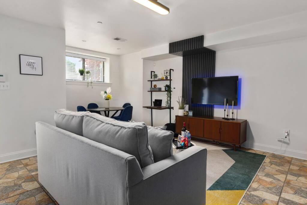 Upscale 2Br Apartment With Patio Washington Buitenkant foto